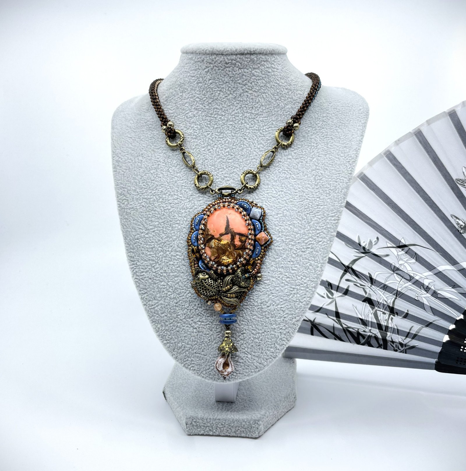 Trīs Vēlēšanās Parīzē - Image 1