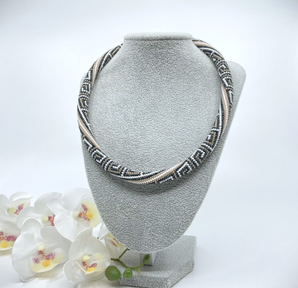 Kaklarota ar meandru